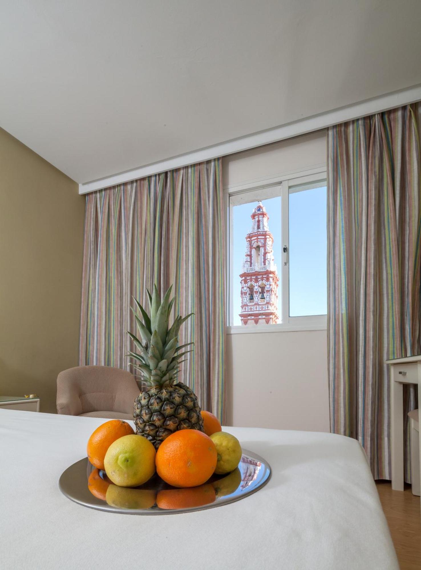 Hotel Plateria Ecija Exterior photo